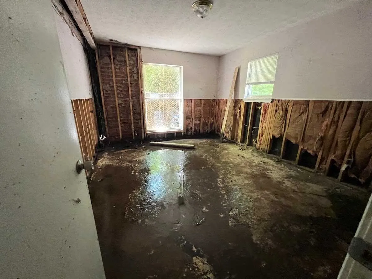 Water Damage Restoration services in Miamisburg, OH